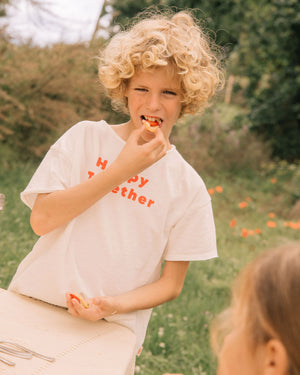 Camiseta Happy white